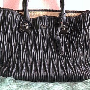 GUESS TOTE